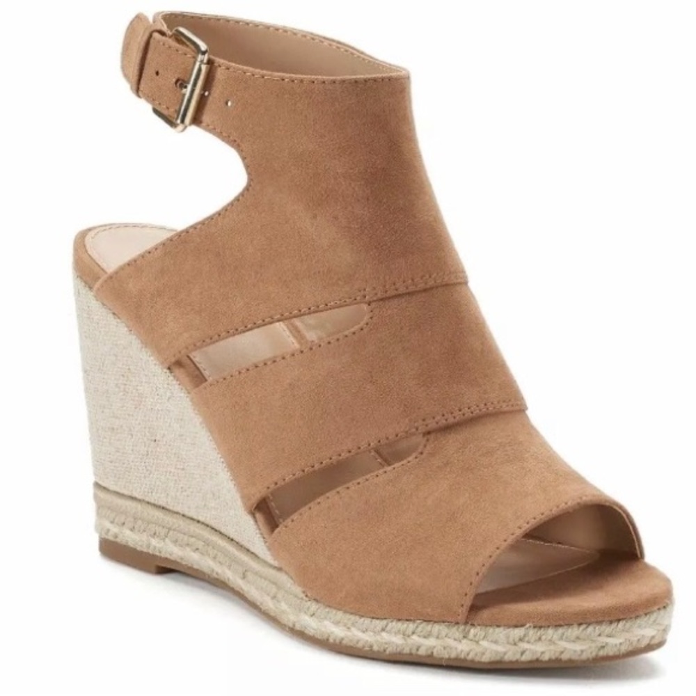 APT 9 Business Woman’s Wedges